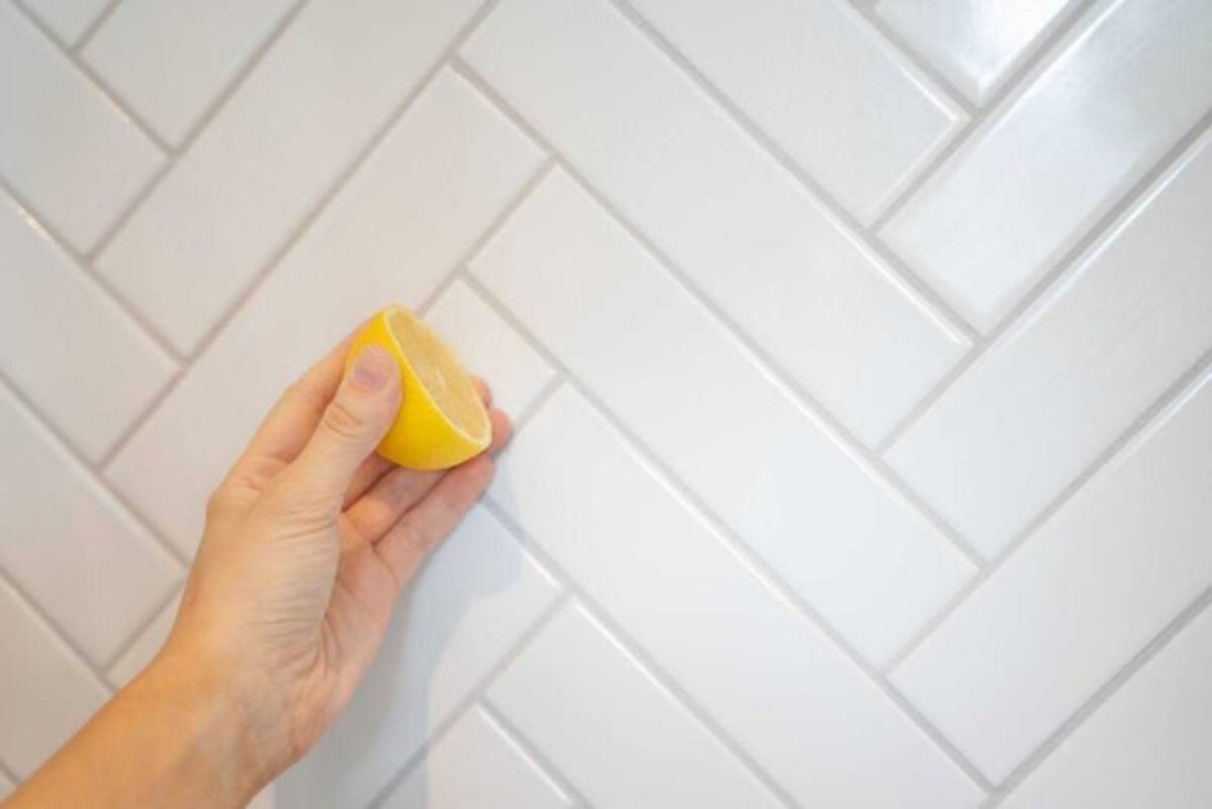 В чем разница между цементной и эпоксидной затиркой?